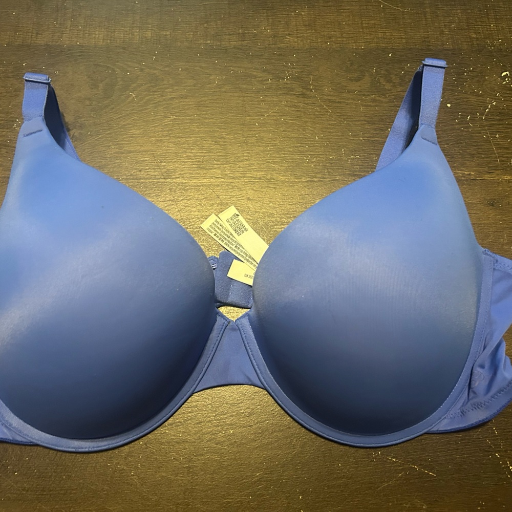 PINK Victoria's Secret Smooth Molded Bra in Periwinkle